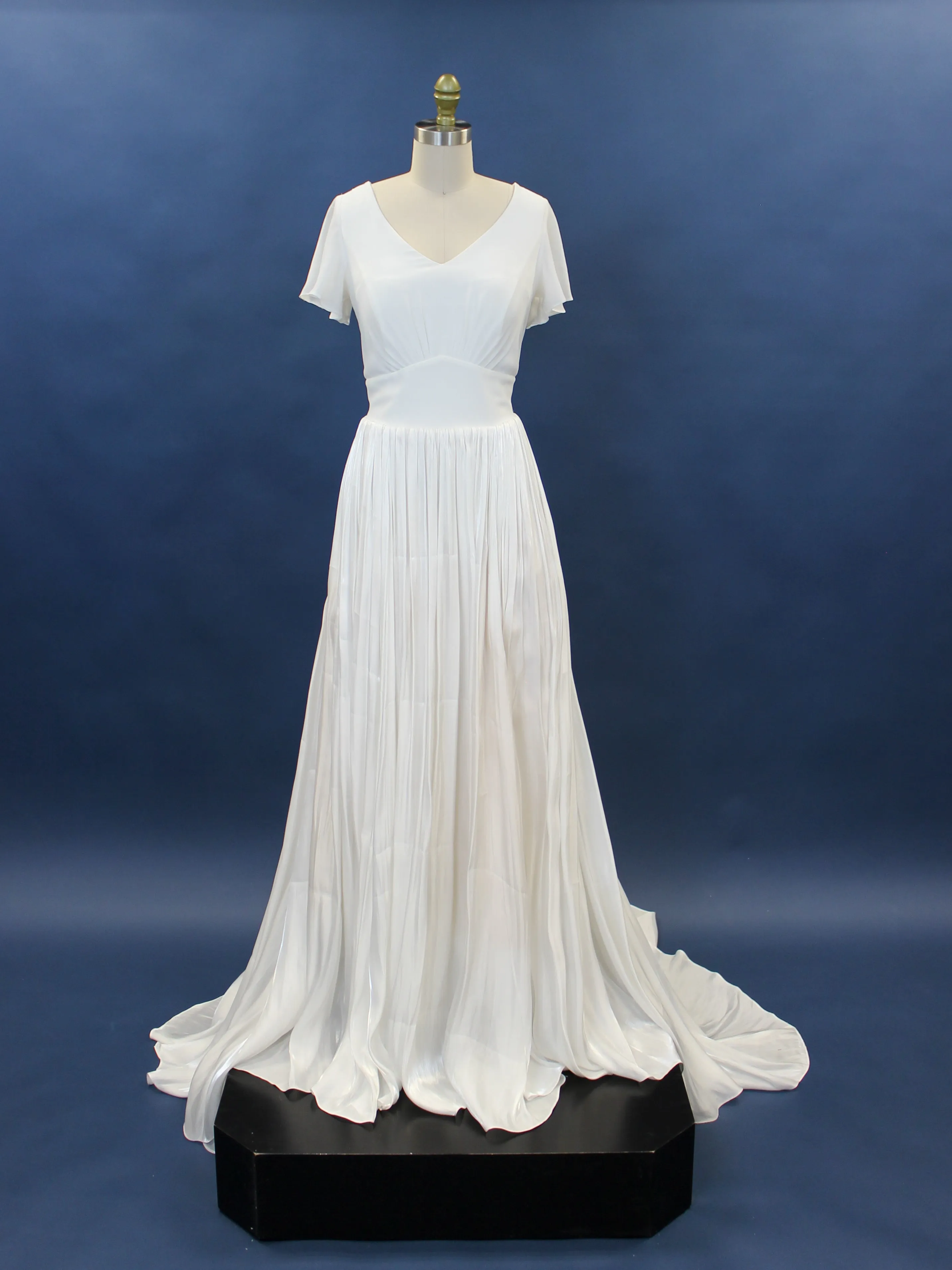 B / Chic Nostalgia Opal Size 10