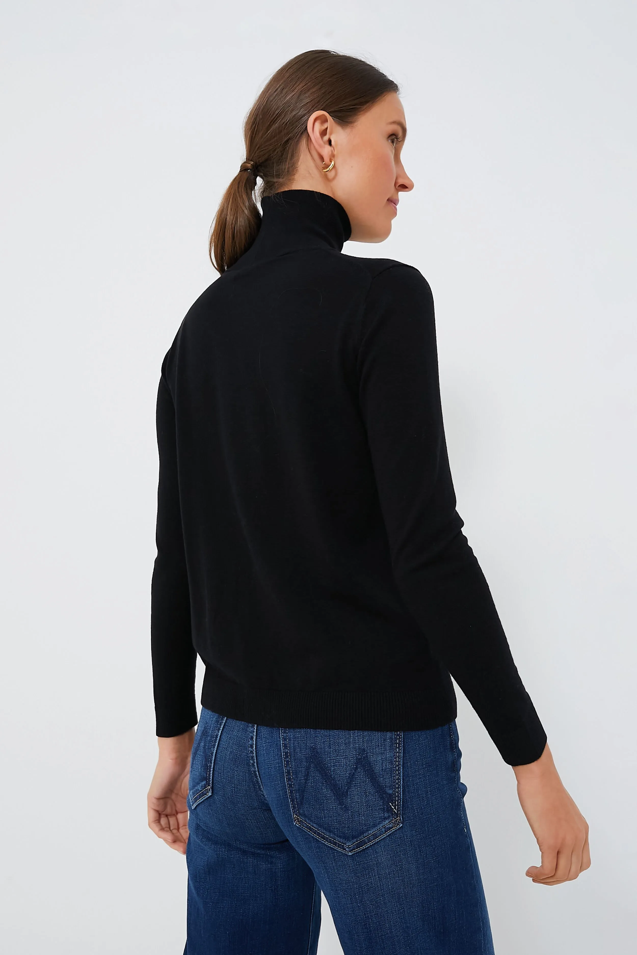 Black Kiku Turtleneck