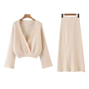 KNITTED CROPPED SWEATER WITH SKIRT